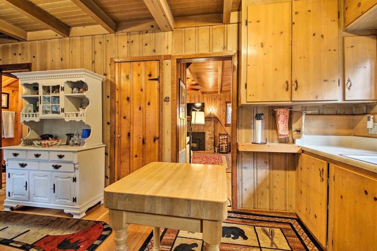 Vintage Snow White Cottage About 2 Miles To Village! Lake Arrowhead Ngoại thất bức ảnh